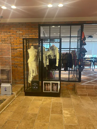 AMORE Vintage Aoyama